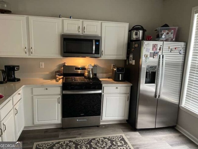 Building Photo - 9155 Nesbit Ferry Rd