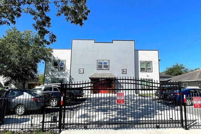 Building Photo - 6510 Goforth St