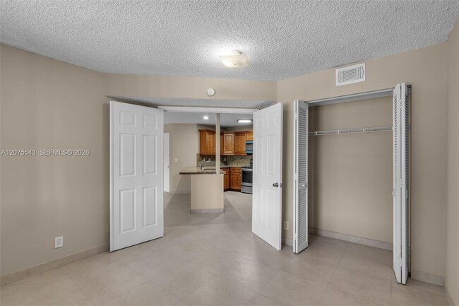 Building Photo - 4015 W McNab Rd