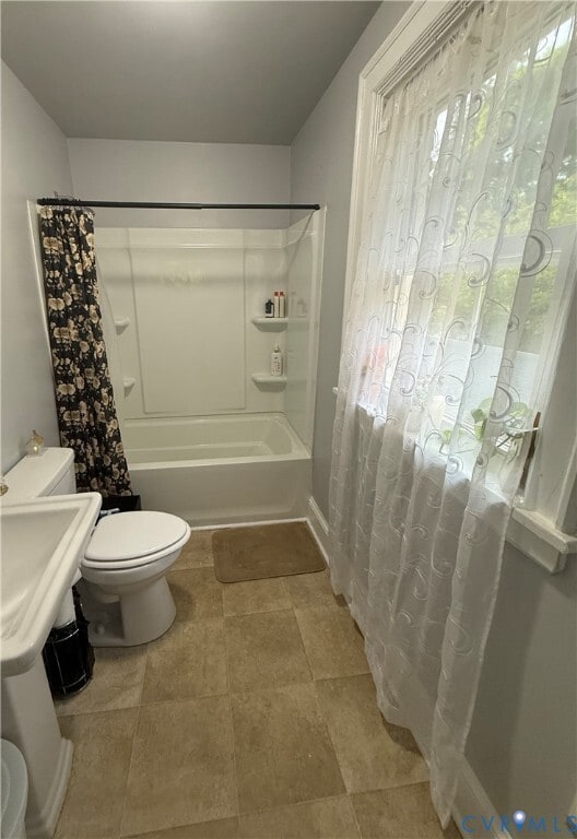 Building Photo - 335 Claremont St