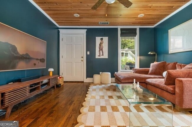 Building Photo - 154 Savannah St SE