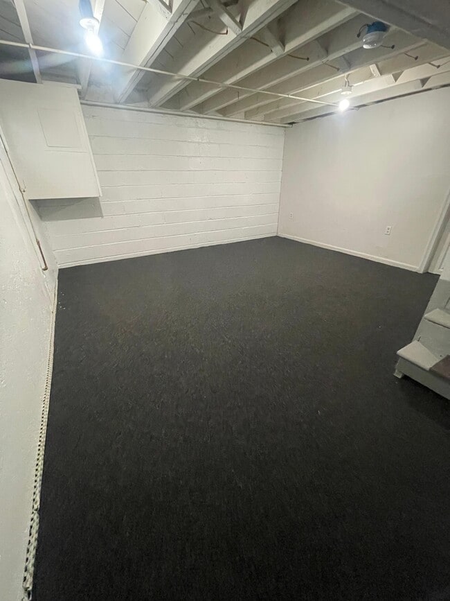 Building Photo - Greencrest