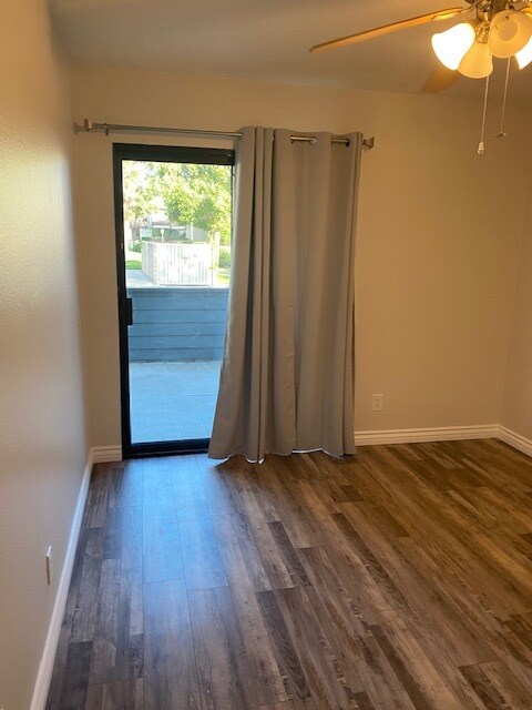 Bedroom or den - 19121 Parkland St