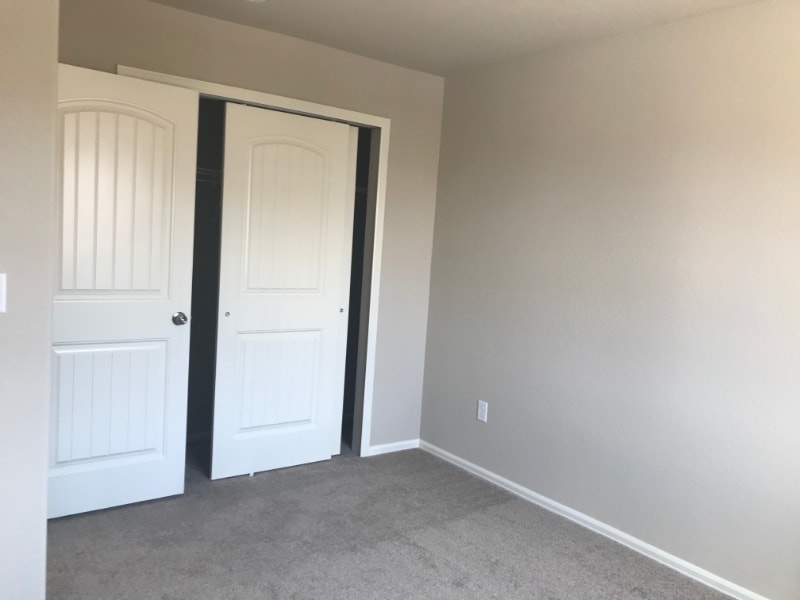 Building Photo - 7690 Woody Cones Vw