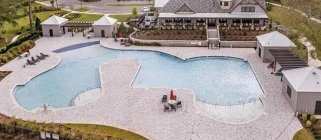 Building Photo - 2156 Ainsley Dr