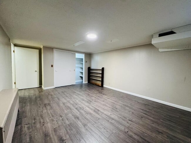 Building Photo - 1819 5th Ave