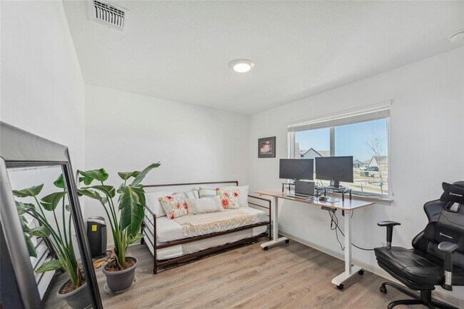 Building Photo - 241 Sweetwater Crk Ln