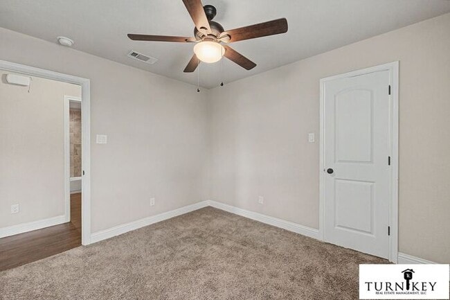 Building Photo - Available Now! 3BD/2BA Energy-Efficient Duplex | Granite | Island Kitchen | Garage | Yard Care In...