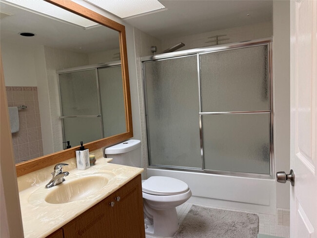 Building Photo - 12500 SW 5th Ct