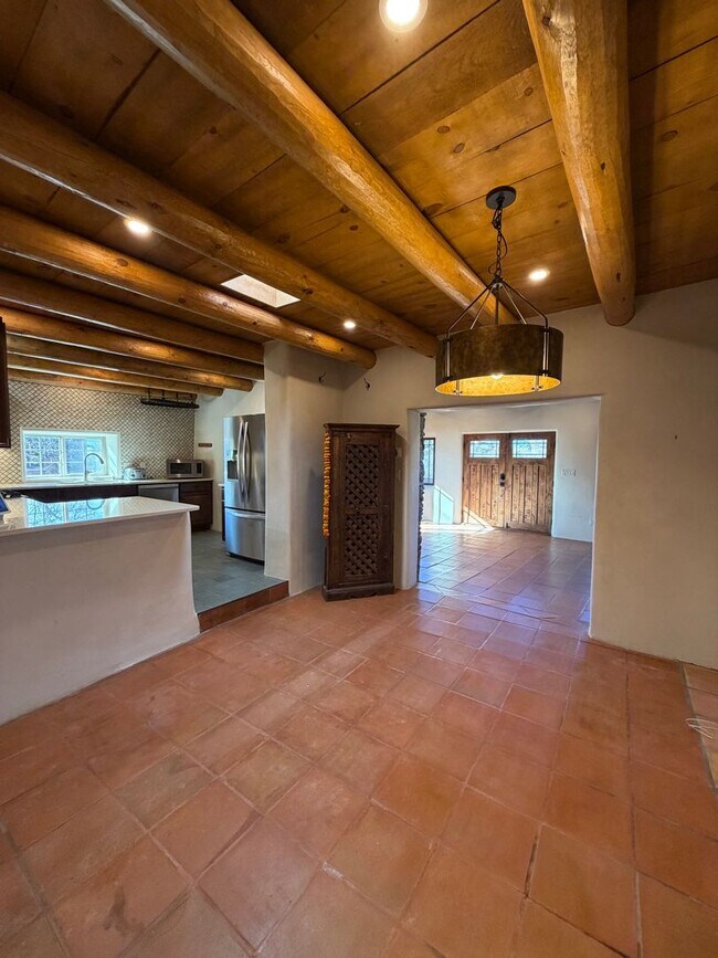 Building Photo - 152 Lorenzo Rd