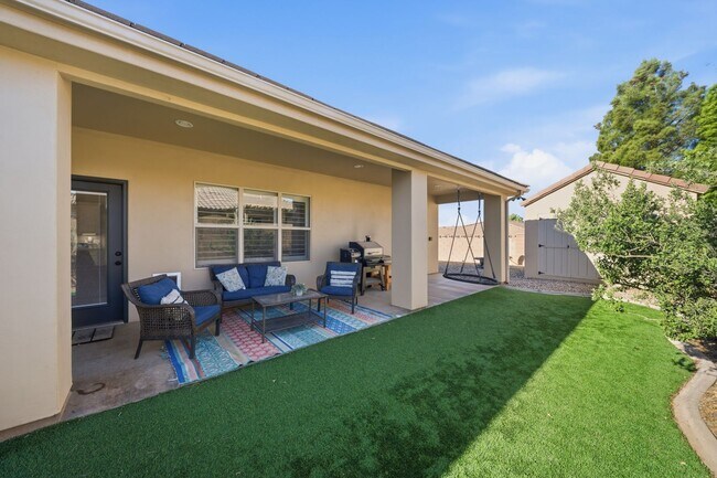 Building Photo - Home with Chef’s Kitchen & RV Parking