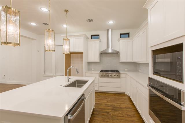 Building Photo - 6105 Echelon Way