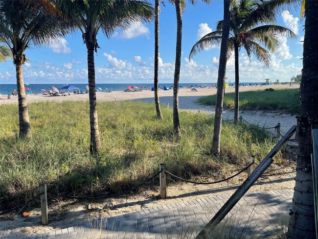 Building Photo - 133 N Pompano Beach Blvd