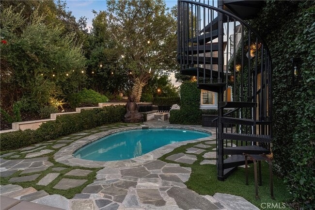 Building Photo - 3642 Alta Mesa Dr