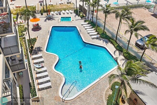 Building Photo - 3800 Galt Ocean Dr