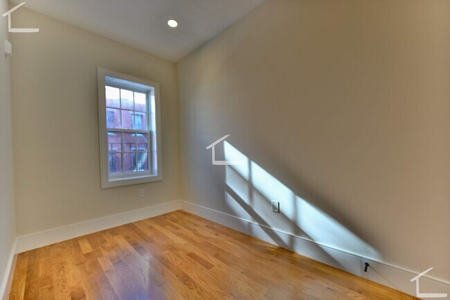 Building Photo - Brand new 2 bed in Bay Village