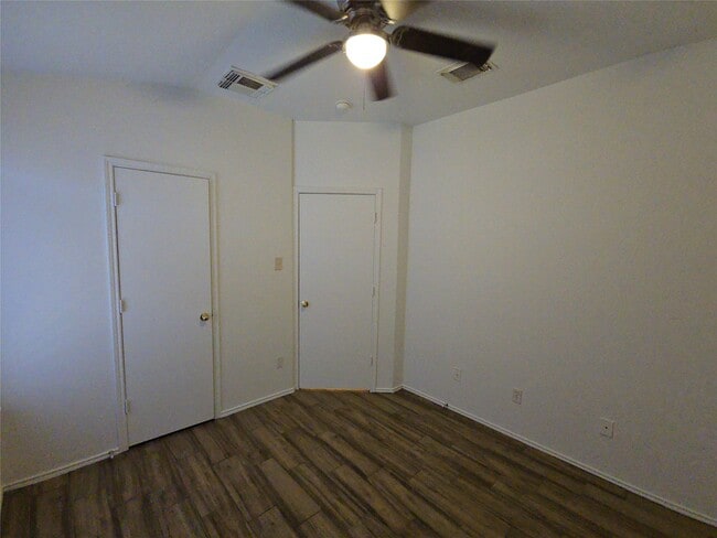 Building Photo - 5006 Mill Creek Dr