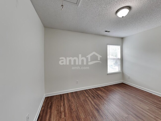 Building Photo - 4322 Wills Way