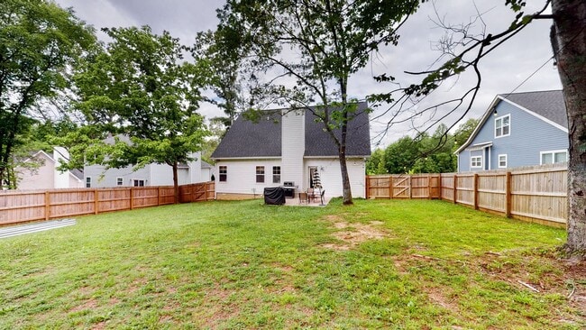 Building Photo - 7146 Pepper Tree Cir