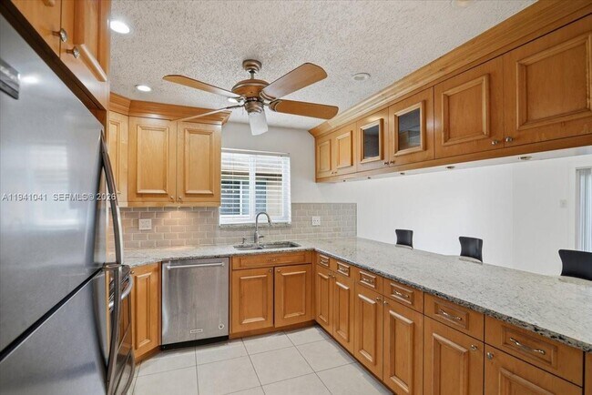 Building Photo - 9349 NW 47th St