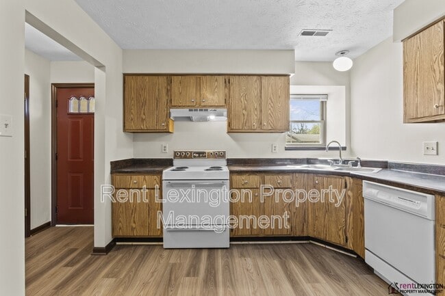 Building Photo - 3186 Beaver Creek Dr