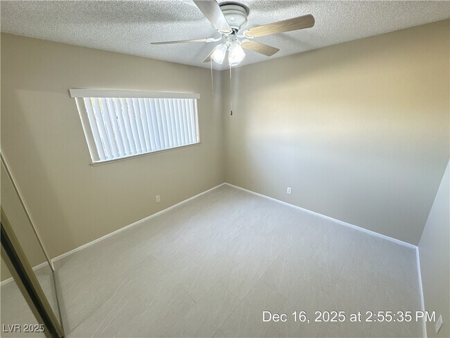 Building Photo - 3674 Duneville St