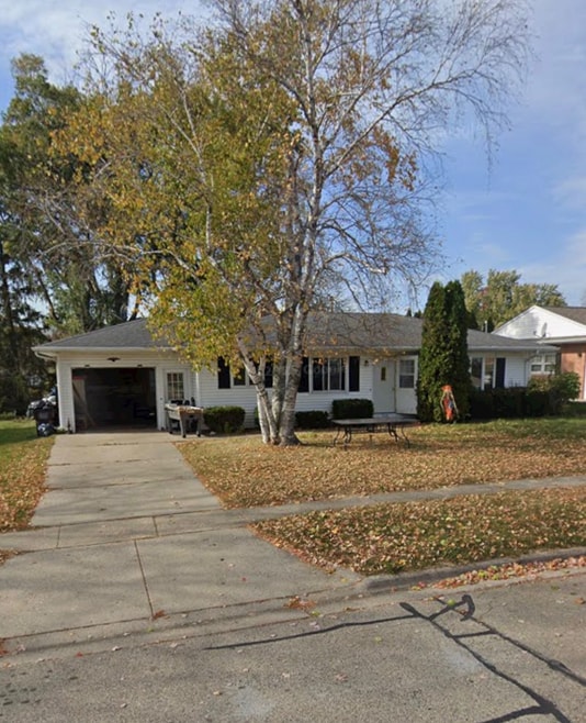 Building Photo - 229 S Kranz Ave