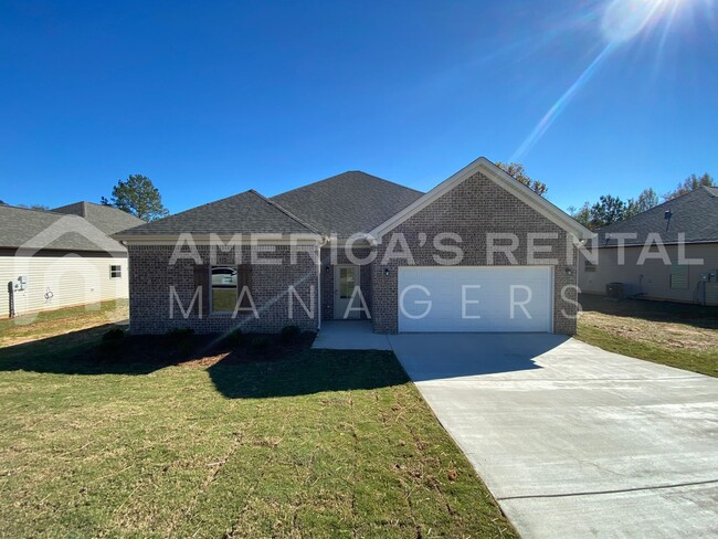 Primary Photo - Home for Rent in Lincoln, AL.....Available...