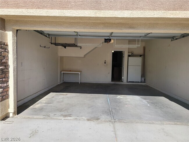 Building Photo - 10564 W Moultrie Ave