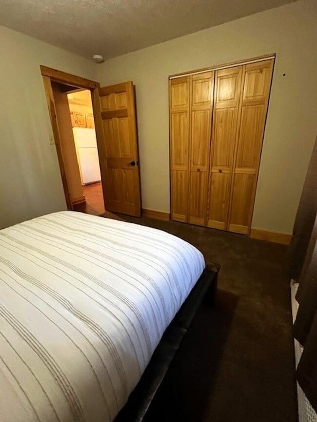 Building Photo - Long Term Rental- Dillon Valley East Y104