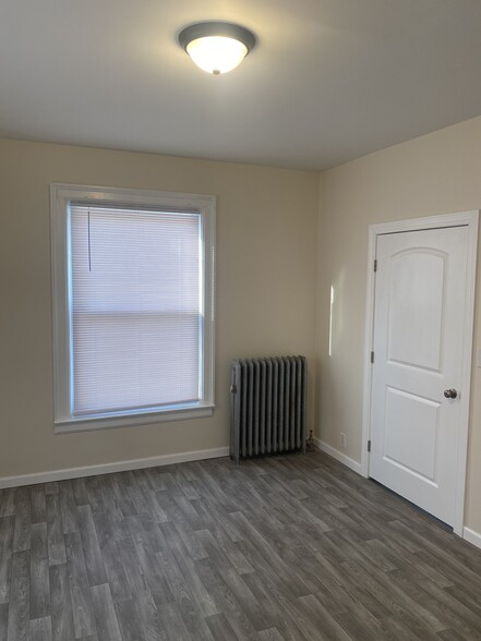 Building Photo - 3 Westmoreland St