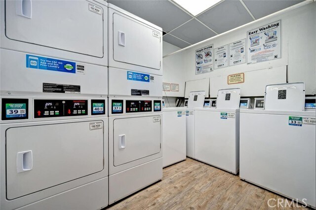 Building Photo - 300 Cagney Ln