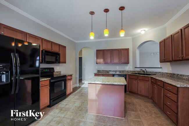 Building Photo - 6005 Filly Dr