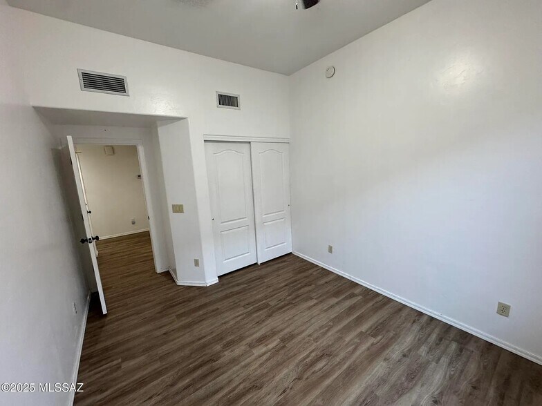 Building Photo - 7456 E Placita del Espiritu