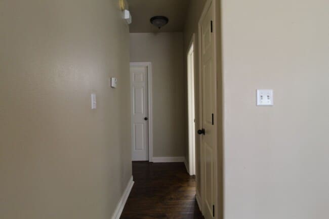 Building Photo - designed for comfort : 3 Bedroom 2 Bath