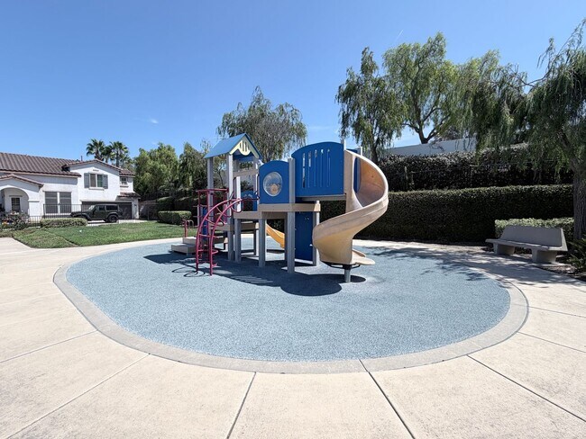 Building Photo - 203 Franciscan Way