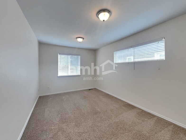 Building Photo - 20627 73rd Ave Ct E