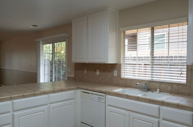 Building Photo - 3135 Whittier Ave