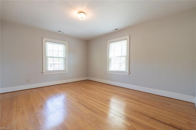 Building Photo - 621 Butler Ave