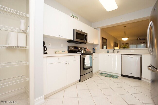 Building Photo - 7819 Regal Heron Cir