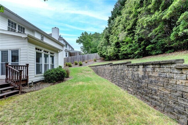 Building Photo - 10665 Wren Ridge Rd
