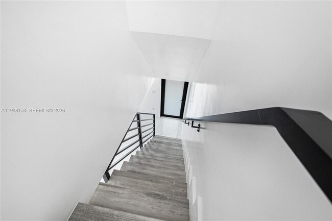 Building Photo - 131 NE 77th St