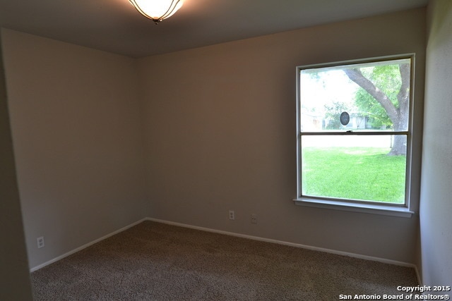 Building Photo - 6611 Woodford-