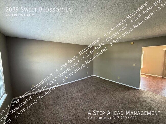 Building Photo - 2039 Sweet Blossom Ln