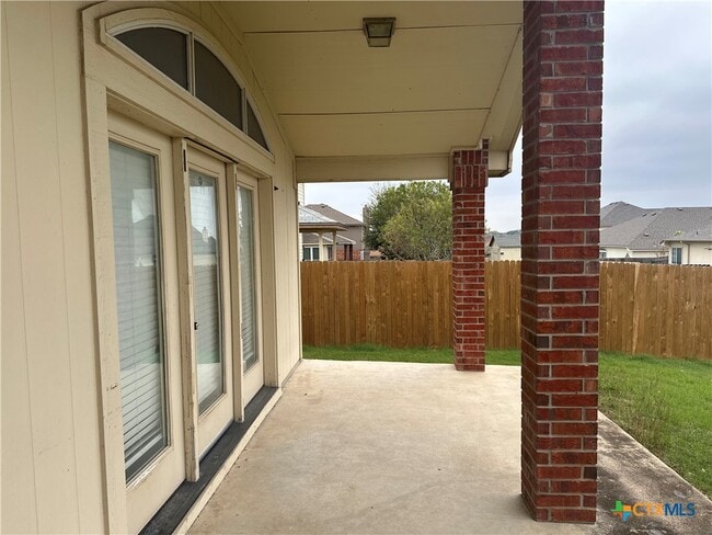 Building Photo - 226 Lottie Ln