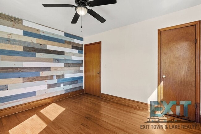 Building Photo - Country Feel, Modern Updates – 3BR Home on Quiet Road Just Outside of South Hill