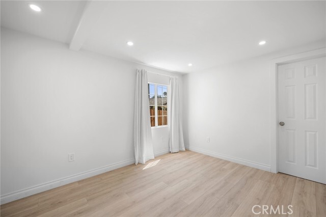 Building Photo - 10607 Whitegate Ave