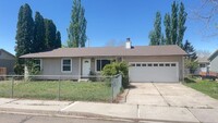 Building Photo - Awesome Bath Provo Home w yard and attache...