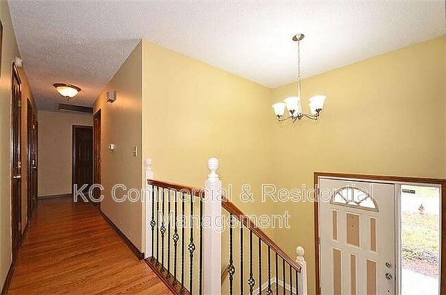 Building Photo - 1524 NE 99th St