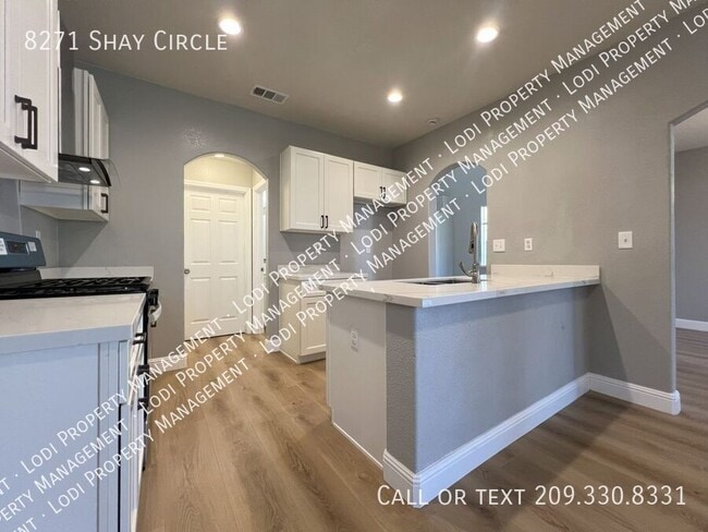 Building Photo - 8271 Shay Cir